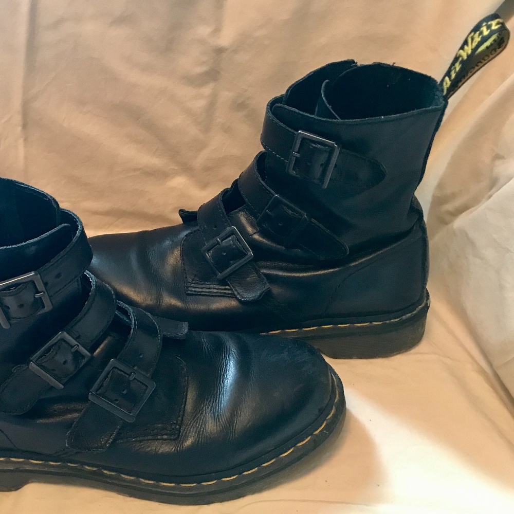 Dr. Martens Blake 3-buckle boot, Black, 9/41. Good condition.